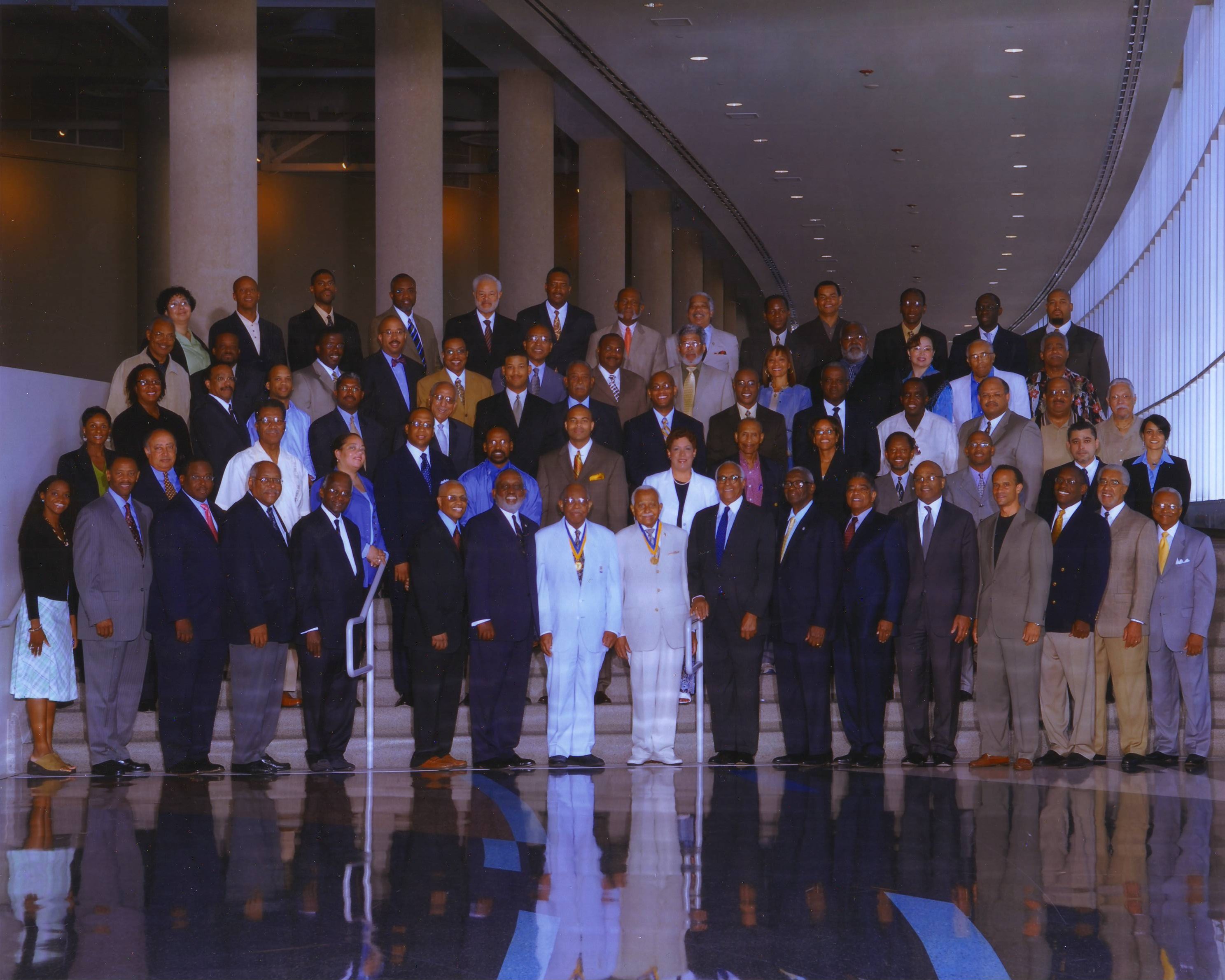 A large group of Surgical Section colleagues gathered for an archival group photograph